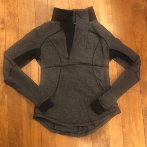 Lululemon Runderful gray/black quarter zip - size 12